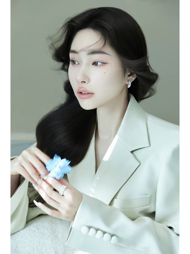Green Ostrich Feather Suit 202 - Ethnic Fashion Magazine 评论和价格
