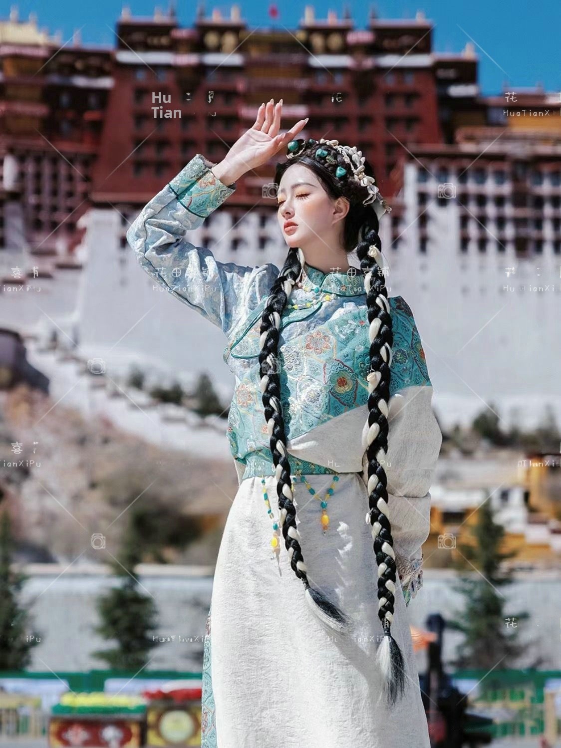 Blue Tibetan Ethnic Noblewoman - Ethnic Clothing & Online Fashion Store Khaadi Uk 评论和价格