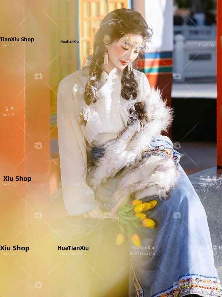 Tibetan Ethnic Women's  Robe F - Ethnic Clothing & Online Fashion Store Khaadi Uk 评论和价格